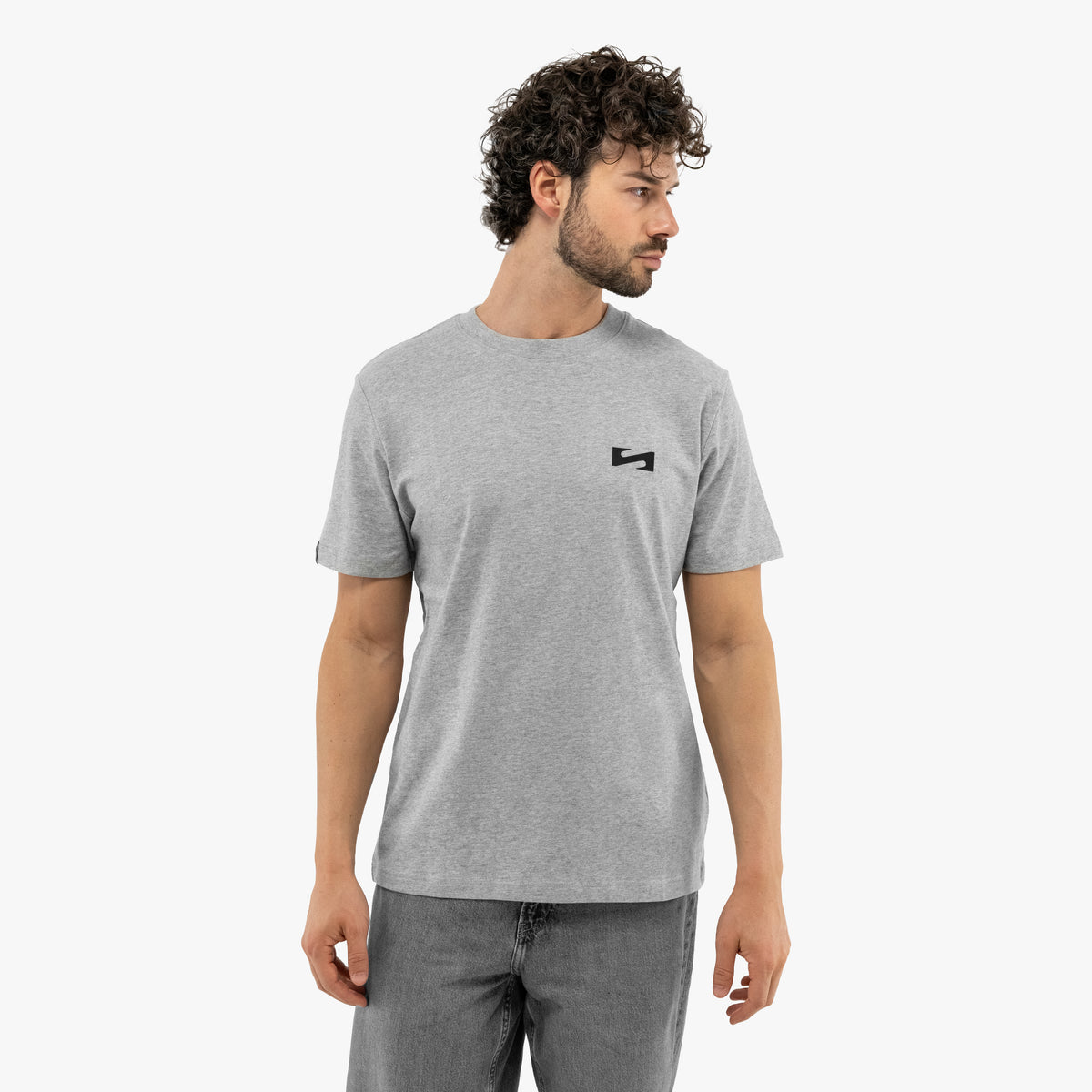TS24044